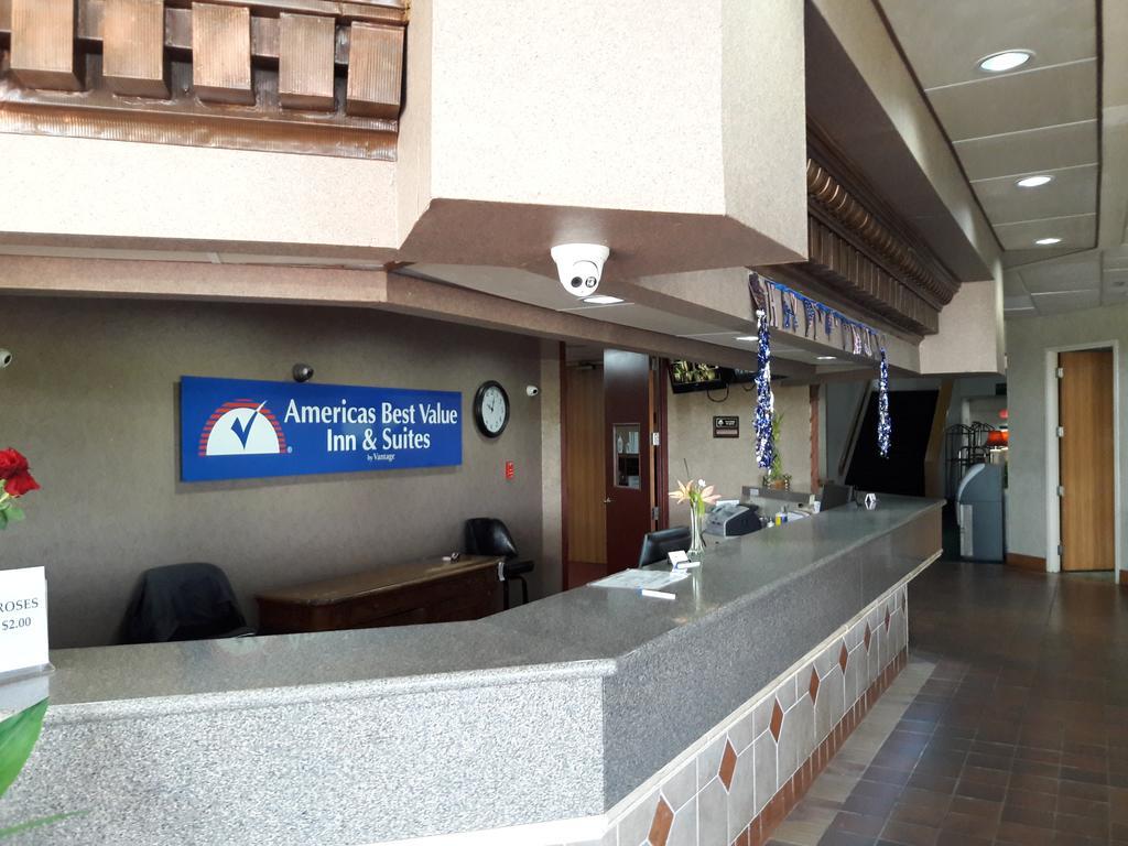 Americas Best Value Inn & Suites-Texas City/La Marque Exterior photo